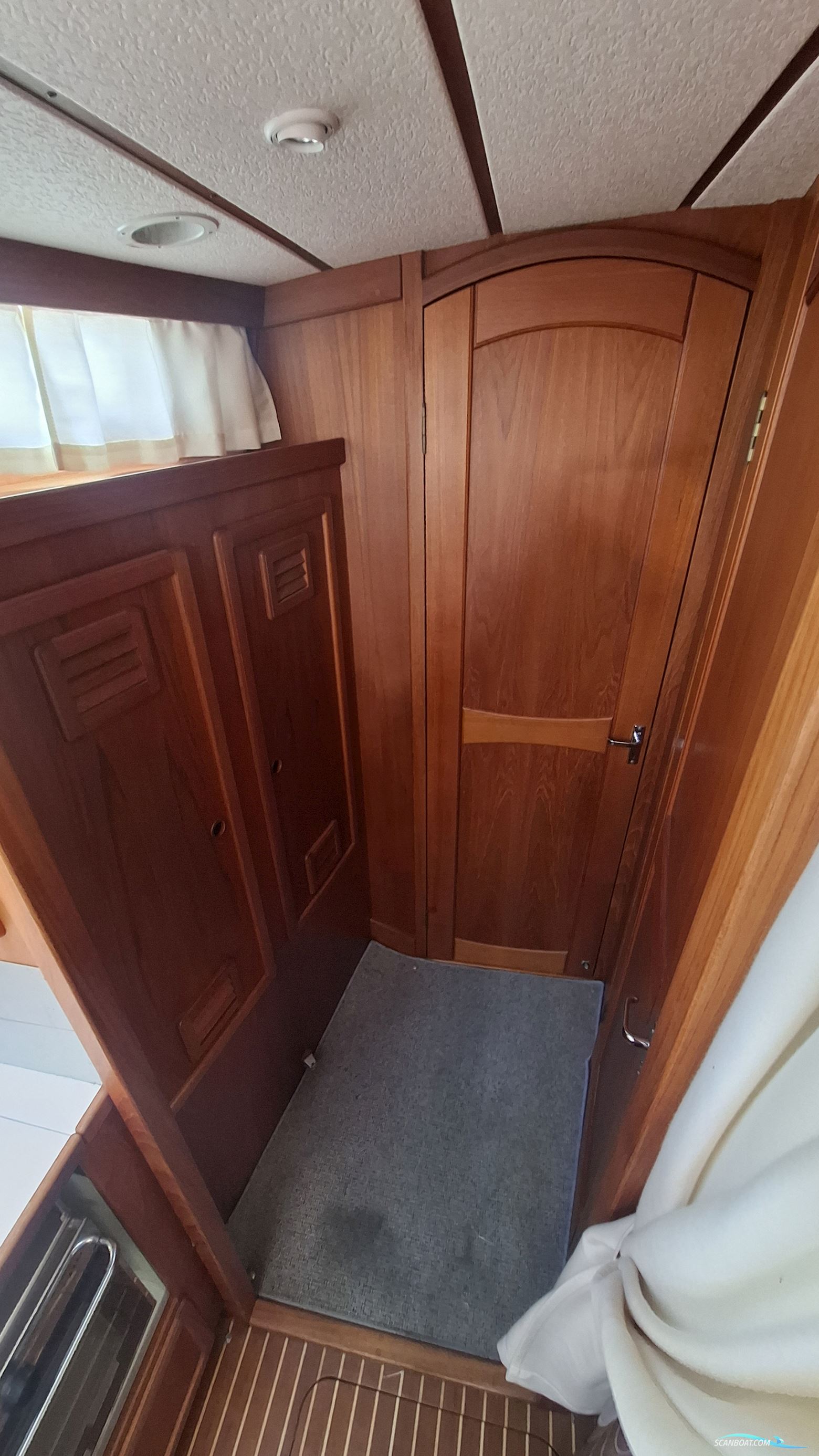 Nauticat 38