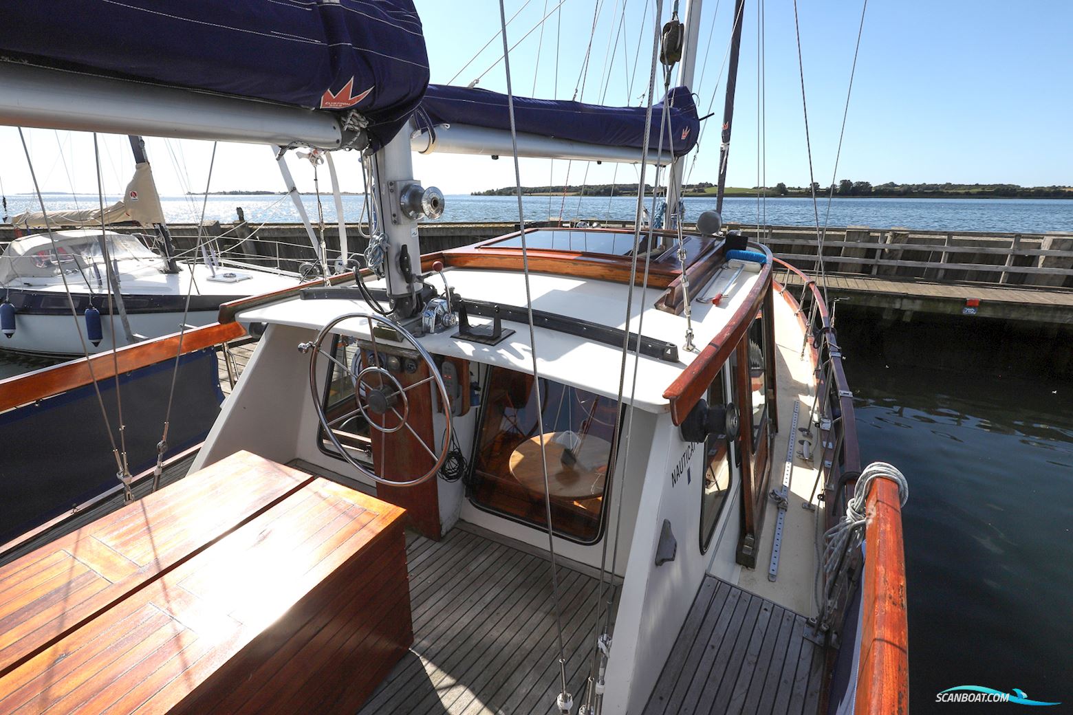 Nauticat 38