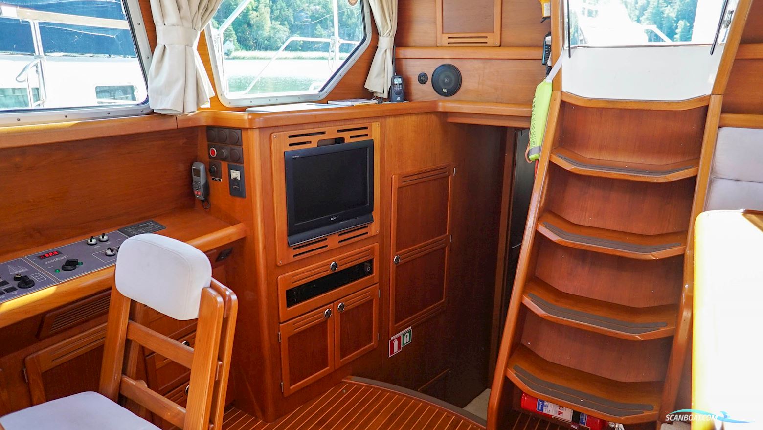 Nauticat 525