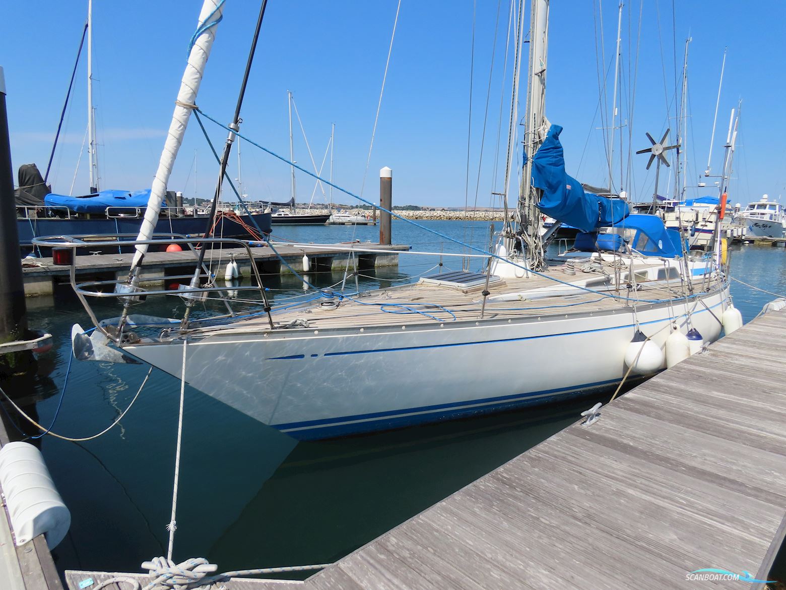 Nautor Swan 38