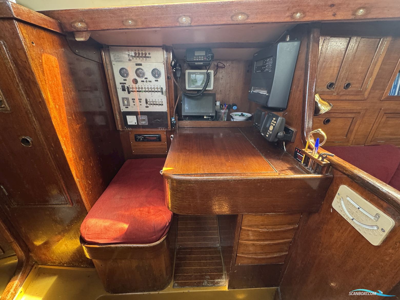 Nautor Swan 38