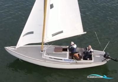 Nordisk Folkebåd Segelboot 1979, mit Mercury 4 stroke motor, Dänemark