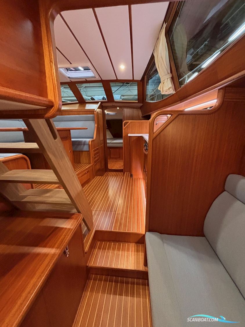 Nordship 420 DS Deck Saloon