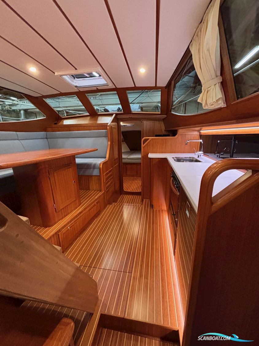 Nordship 420 DS Deck Saloon