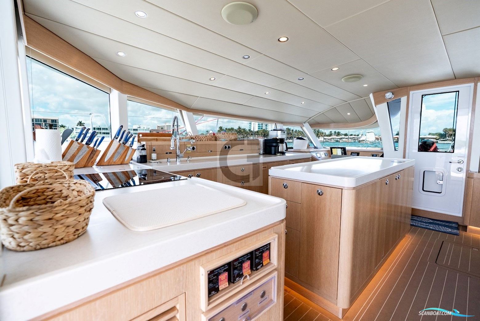 Ocean Explorer 60