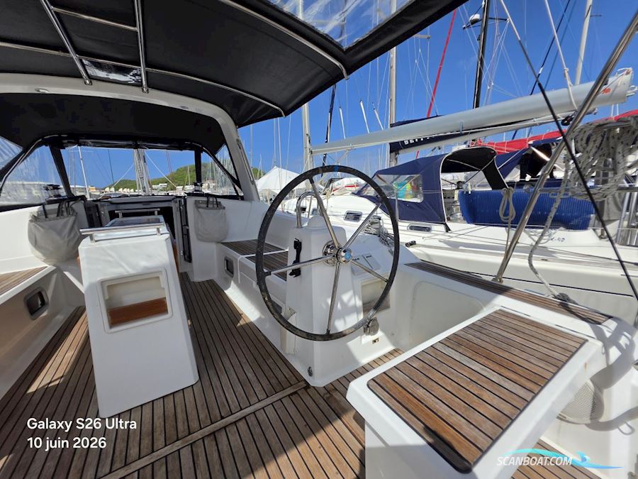 Oceanis 38
