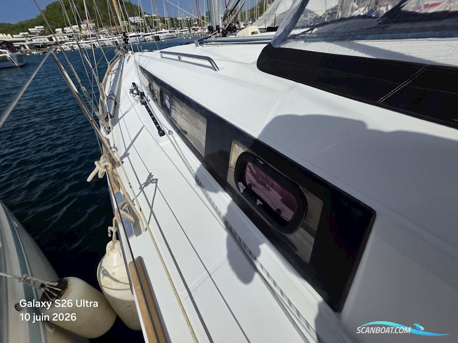 Oceanis 38
