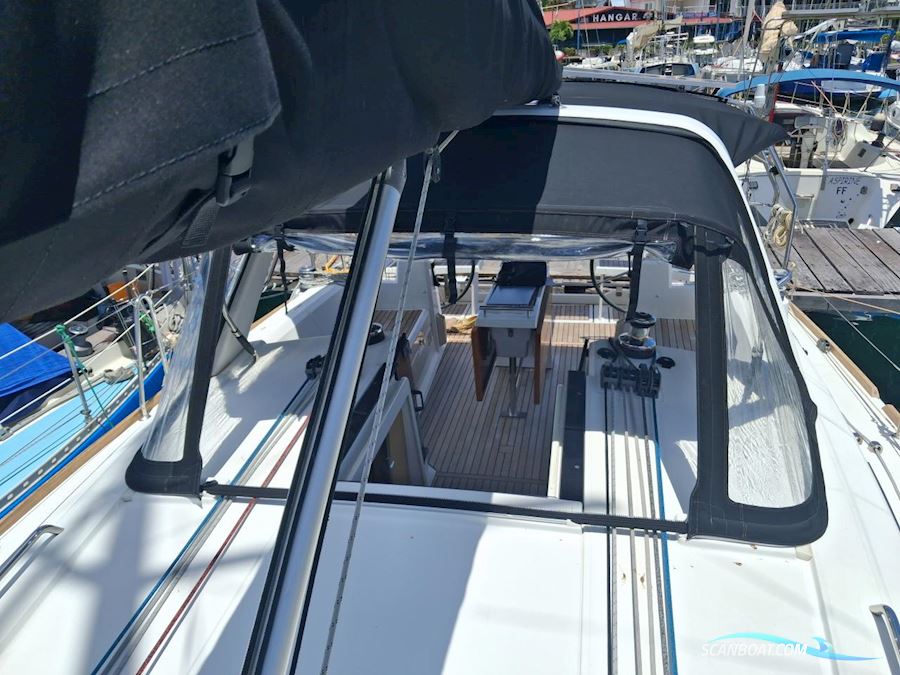 Oceanis 38