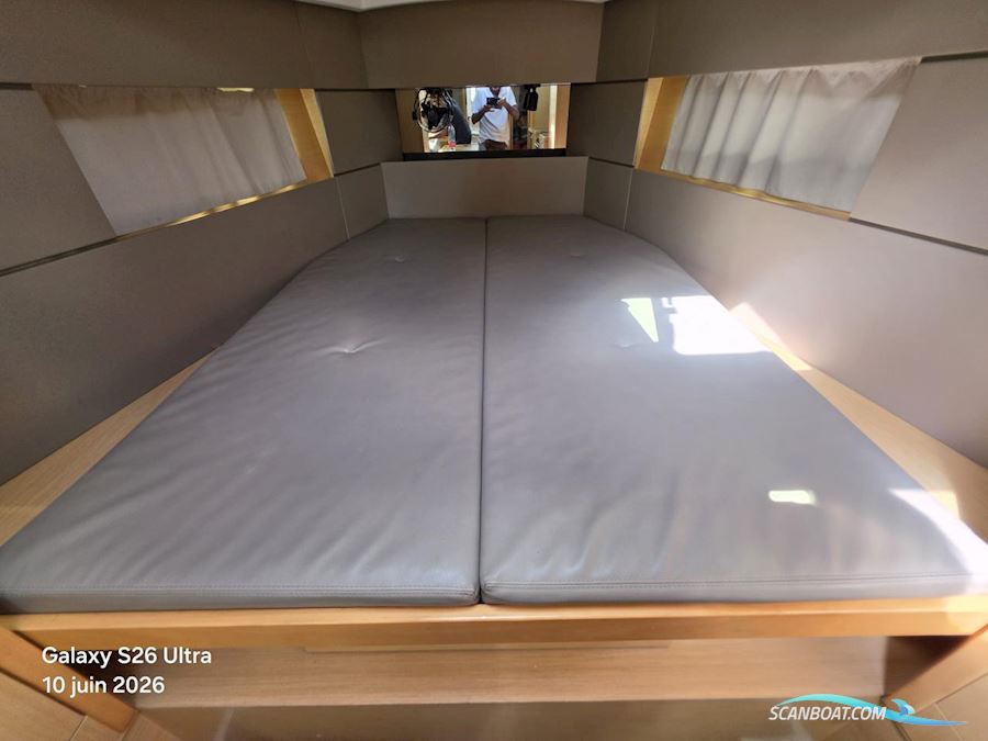 Oceanis 38