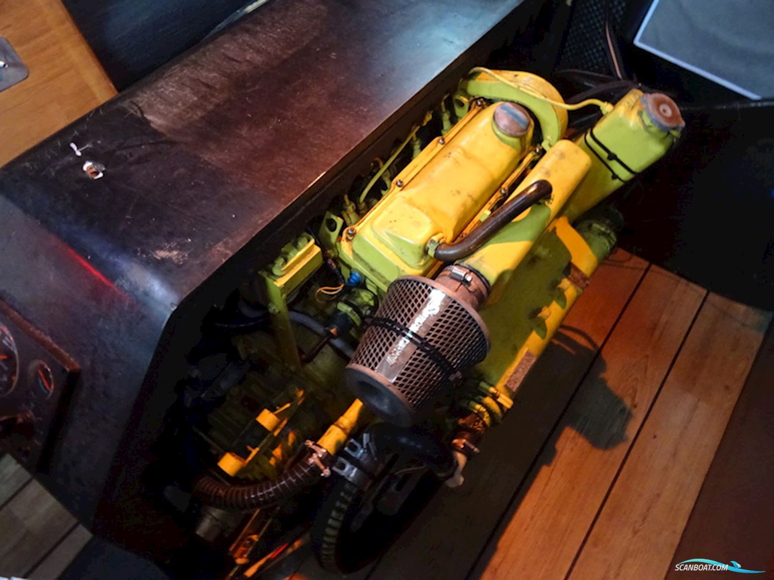 one Tonner Judel & Vrolijk