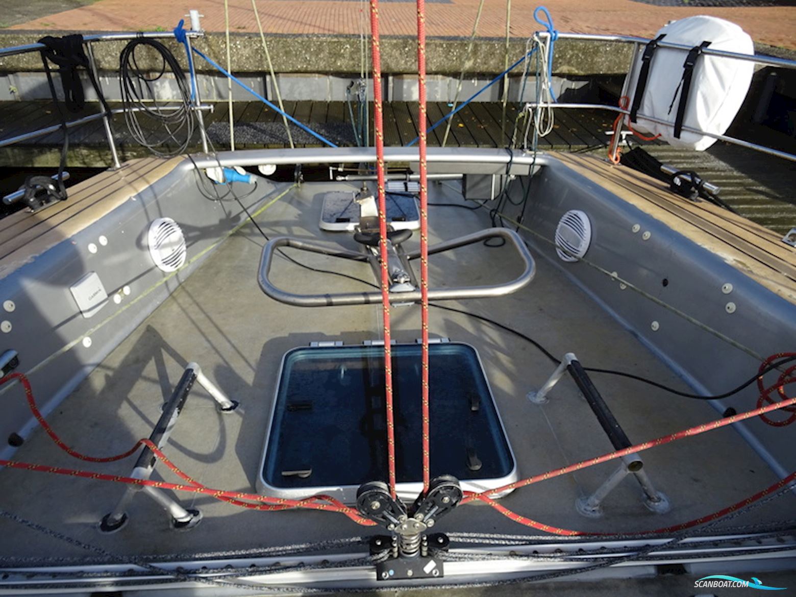 one Tonner Judel & Vrolijk