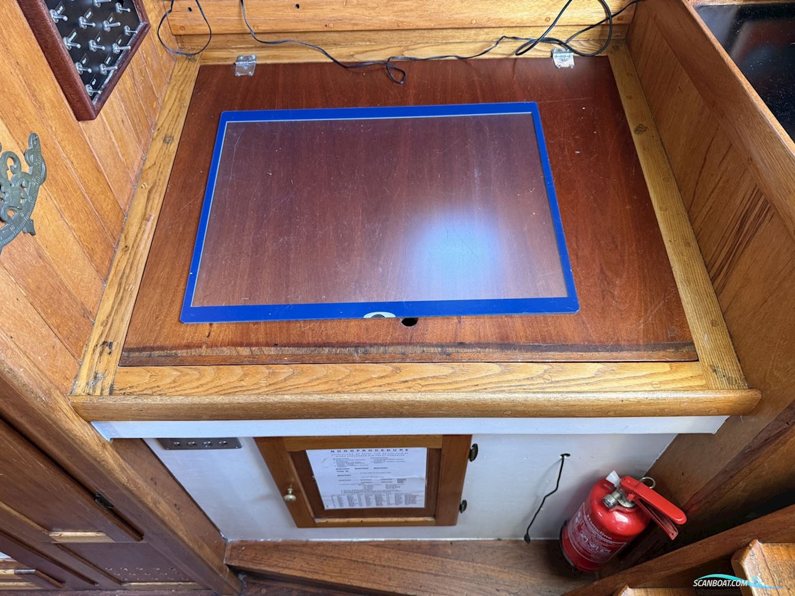 Orca 38