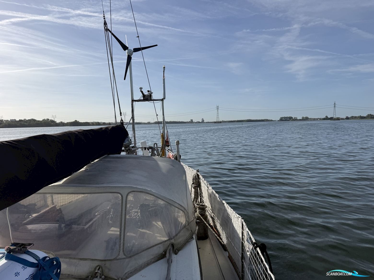 Orca 38