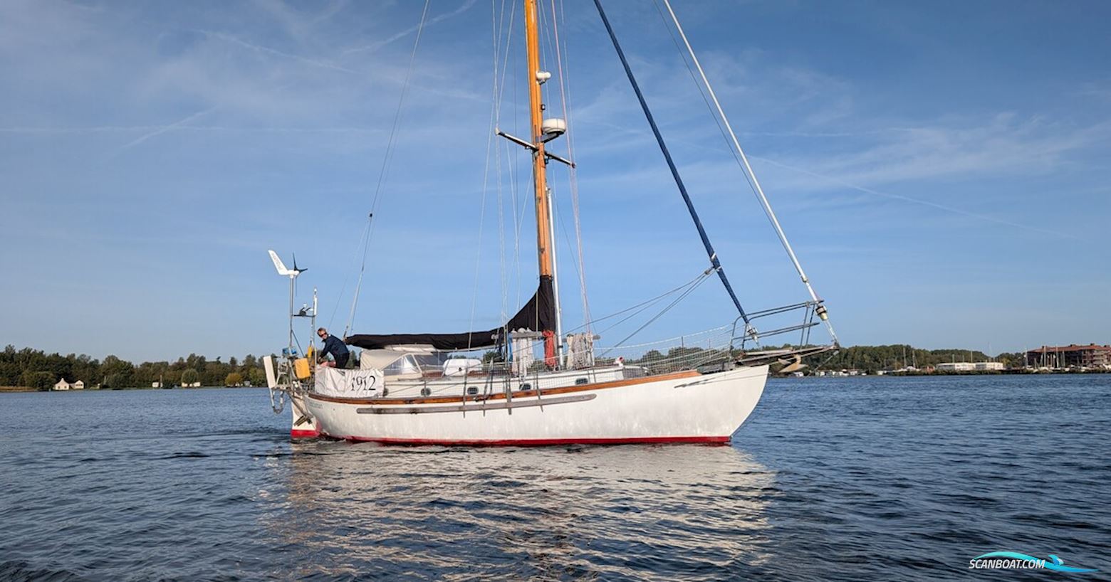 Orca 38