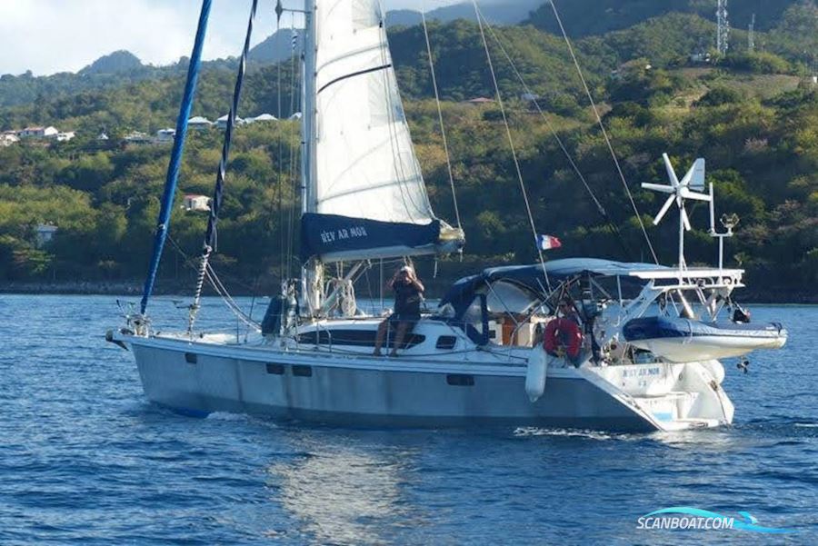 Ovni 395 Segelboot 2005, mit Volvo Penta D2 - 55 motor, Martinique