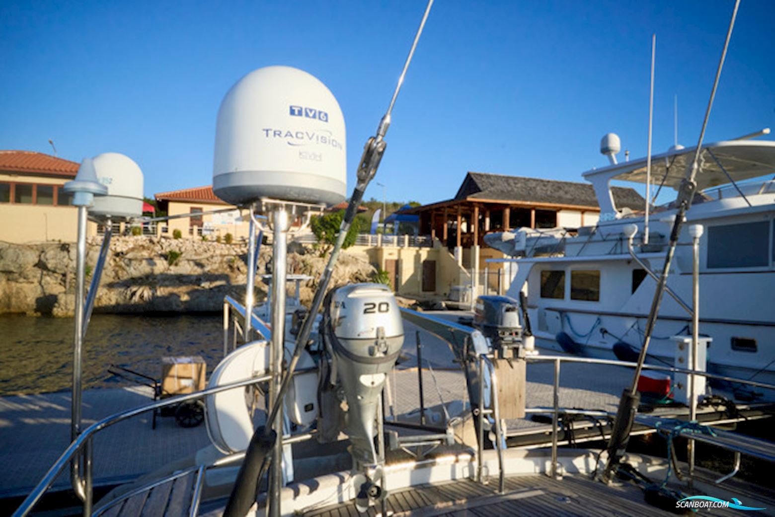 Oyster 80 Deck Saloon