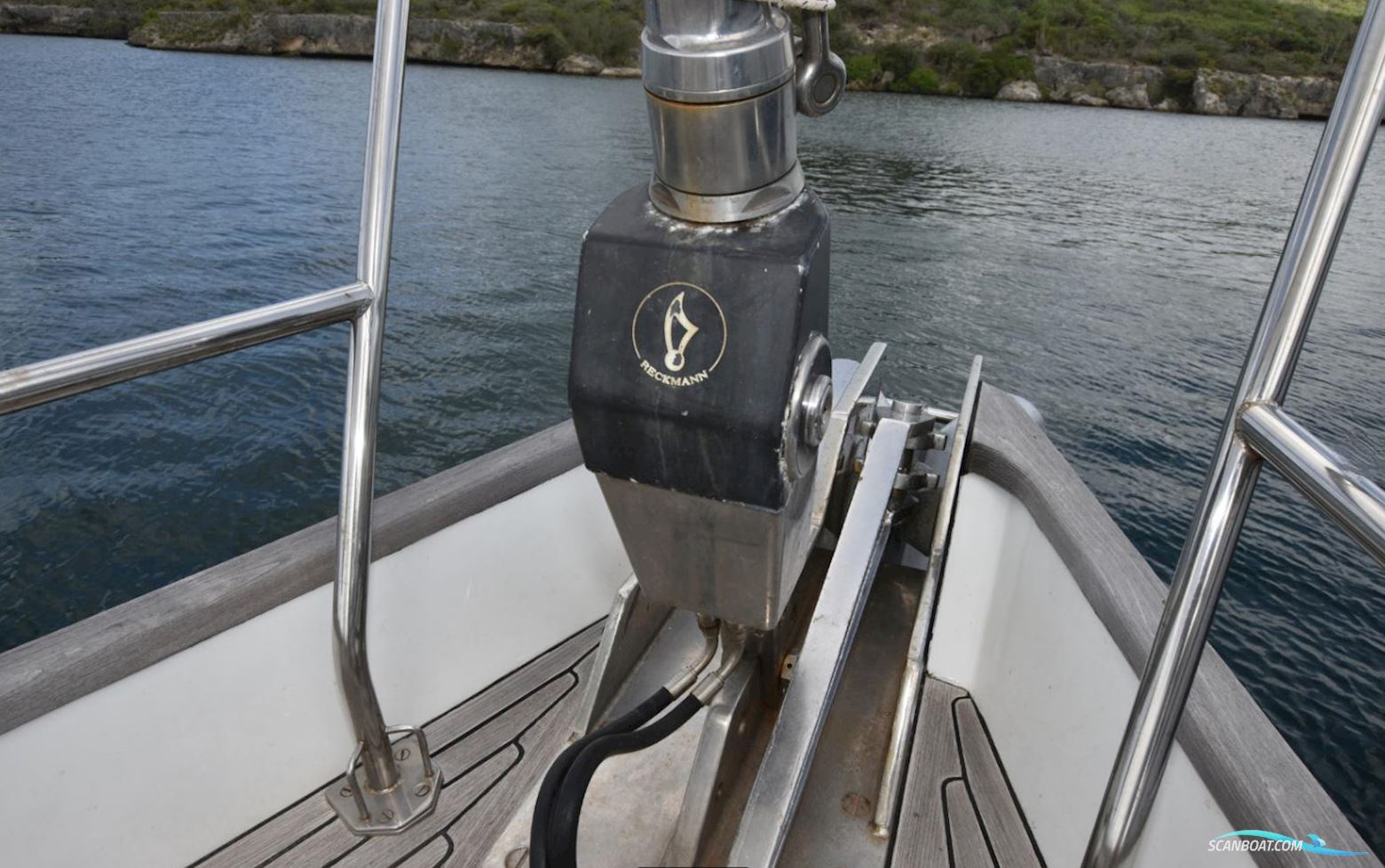 Oyster 80 Deck Saloon