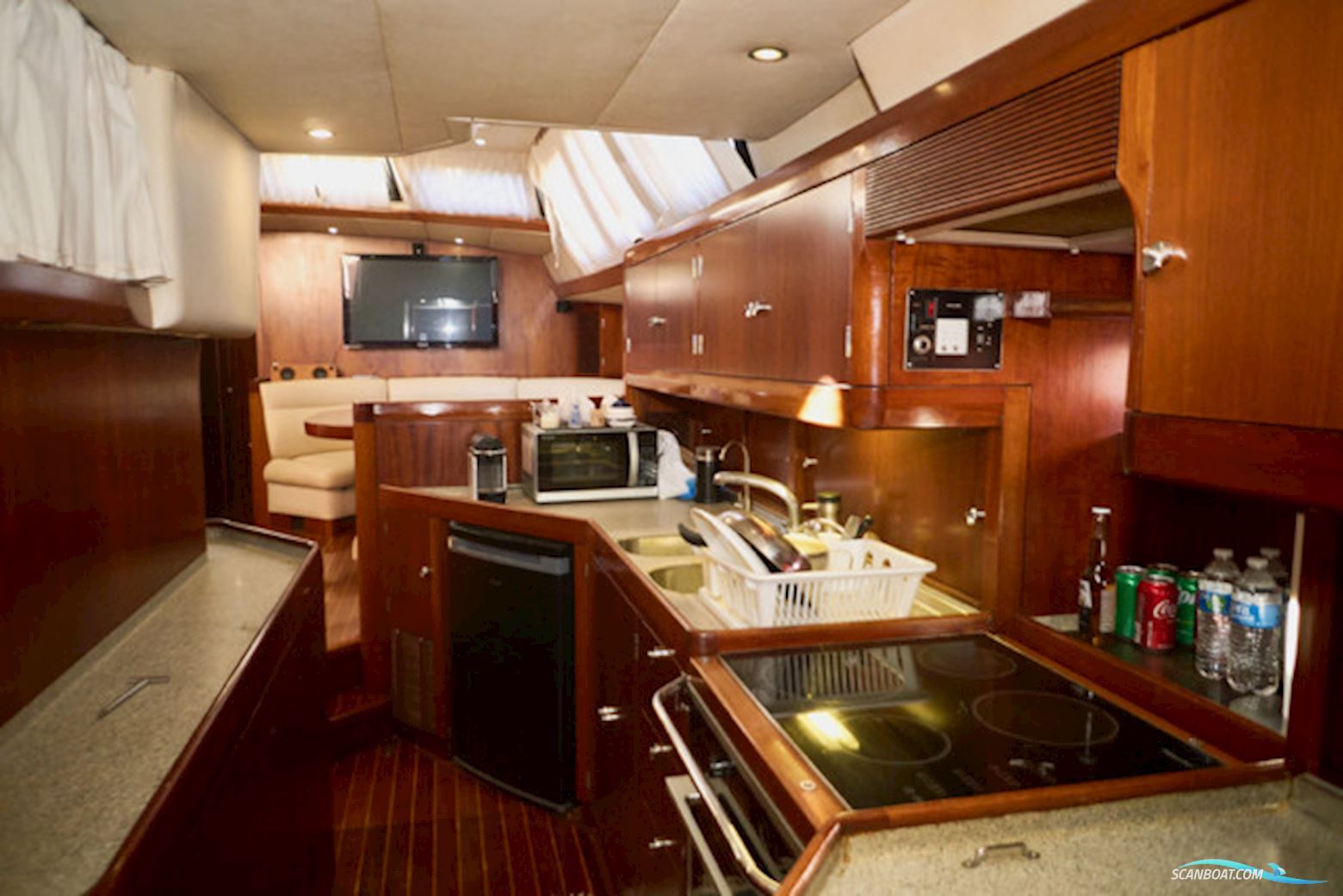 Oyster 80 Deck Saloon