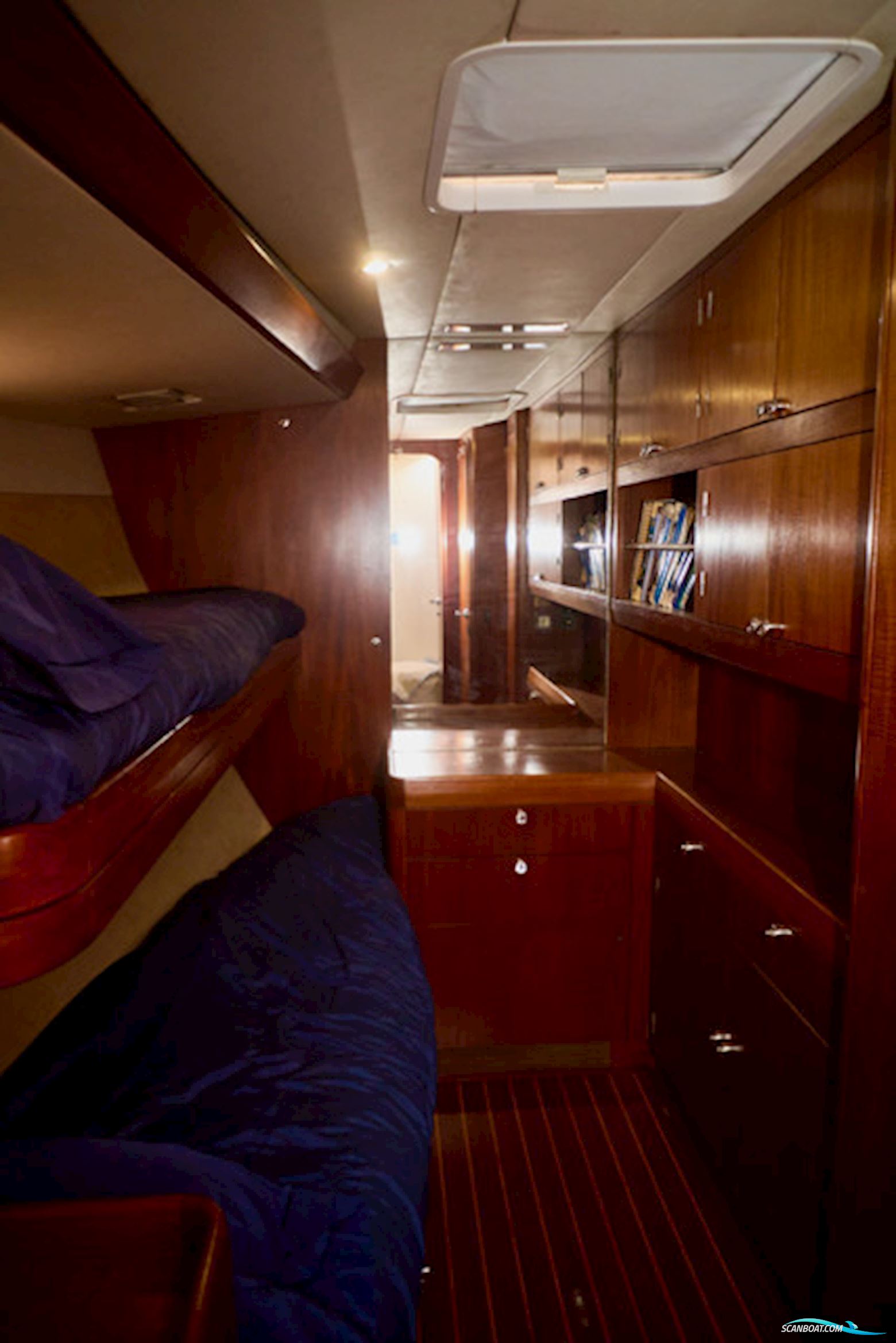 Oyster 80 Deck Saloon