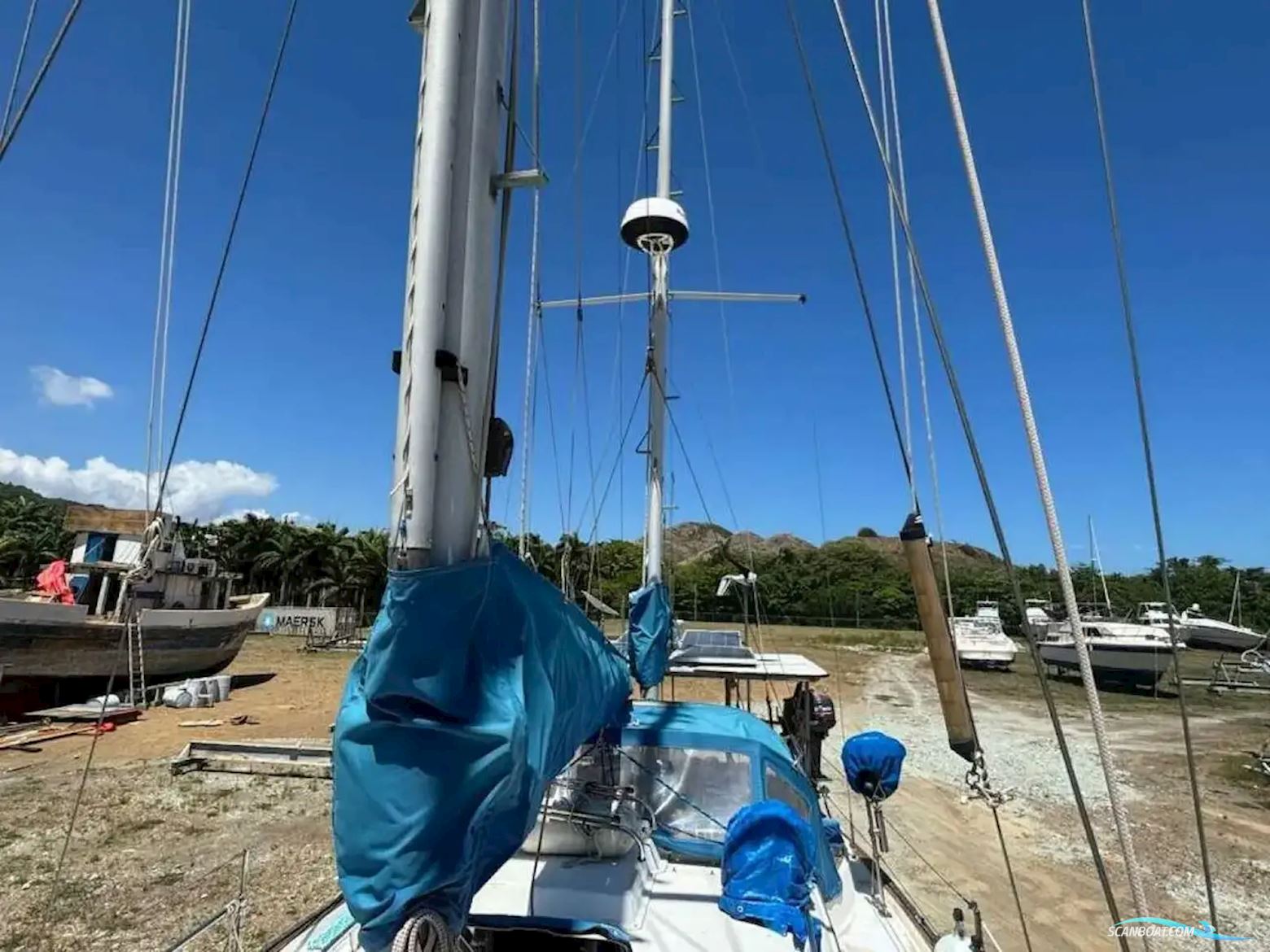 Pearson 365 Ketch