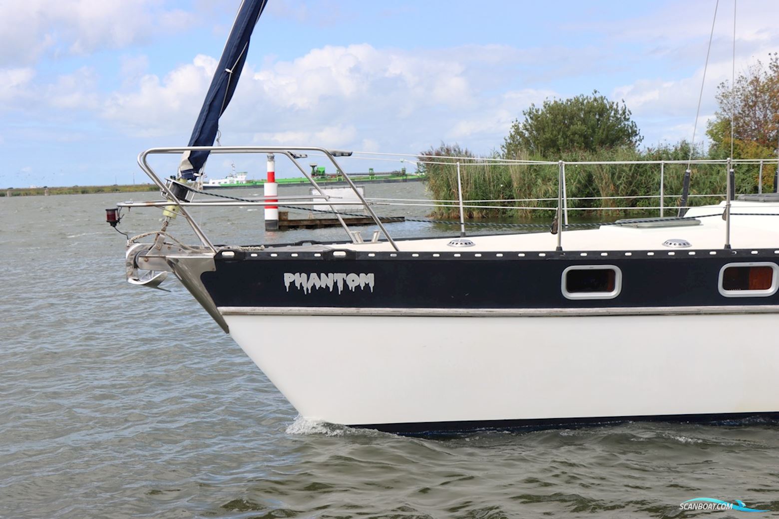 Phantom 38