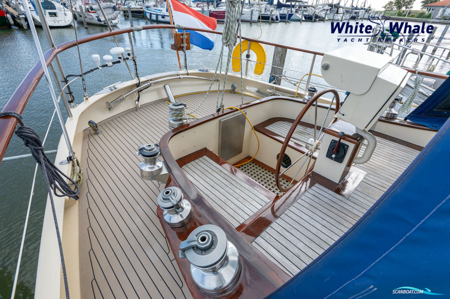 Pieter Beeldsnijder Stagzeil Schoener Custom Built Refit