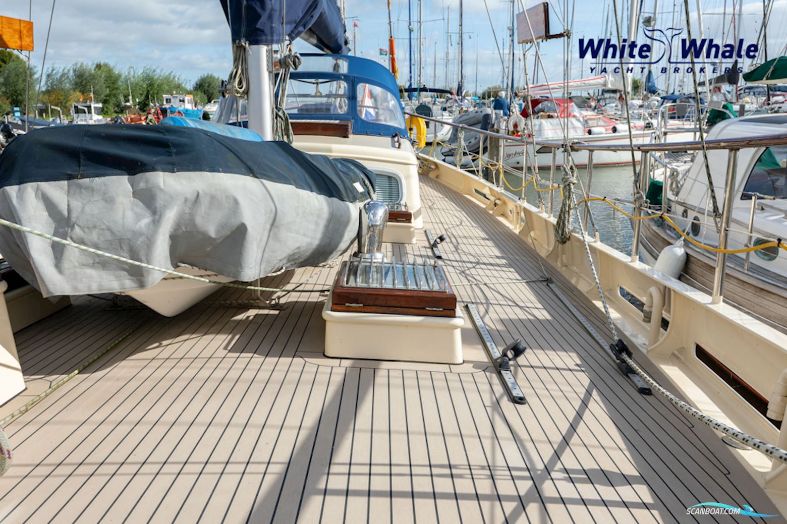 Pieter Beeldsnijder Stagzeil Schoener Custom Built Refit