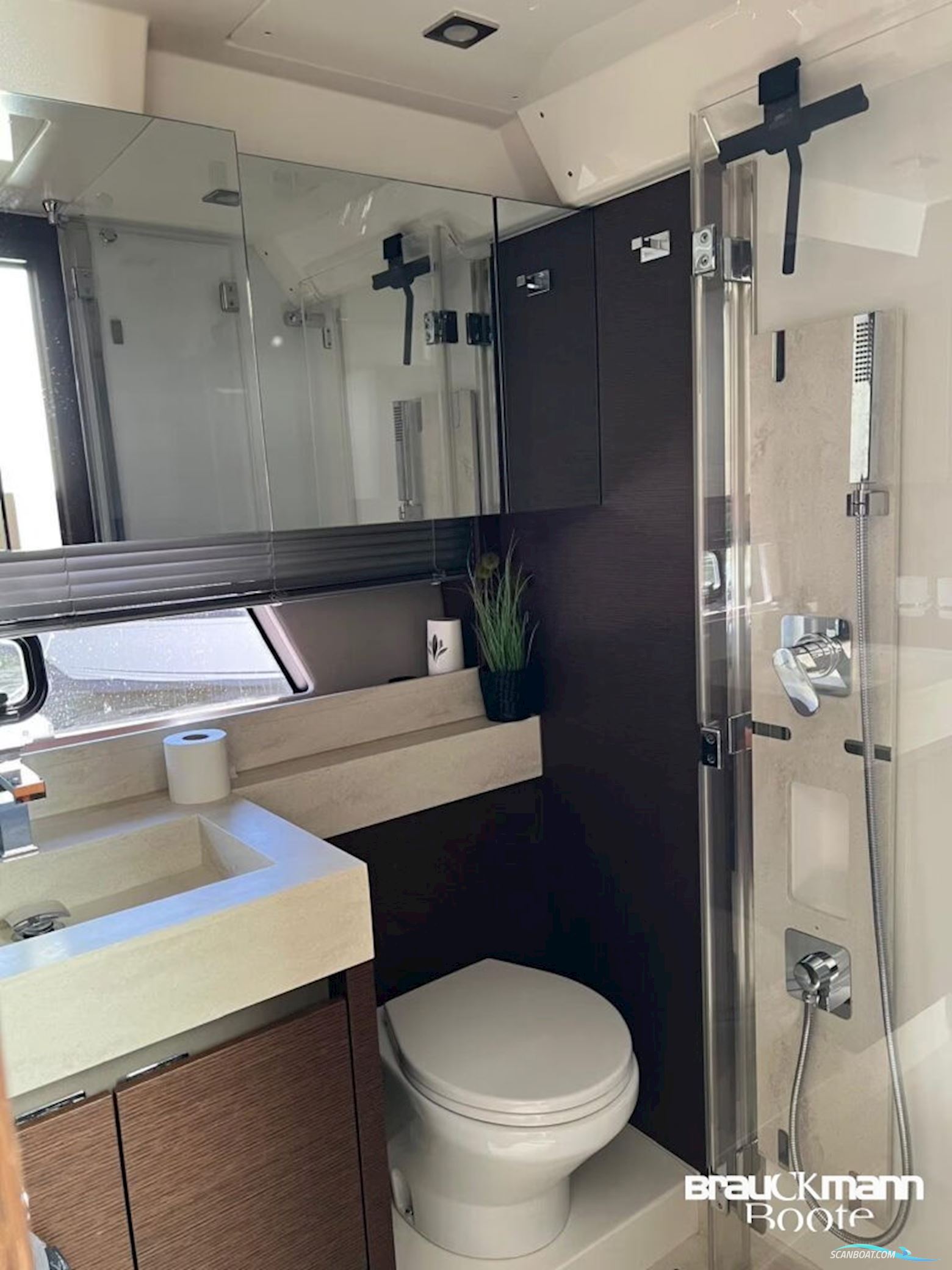 Prestige Yachts 520 S