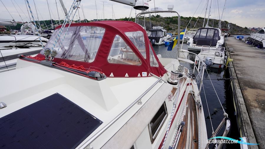 Regina 38