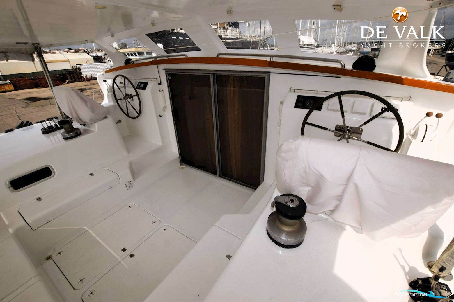 Robertson & Caine One off