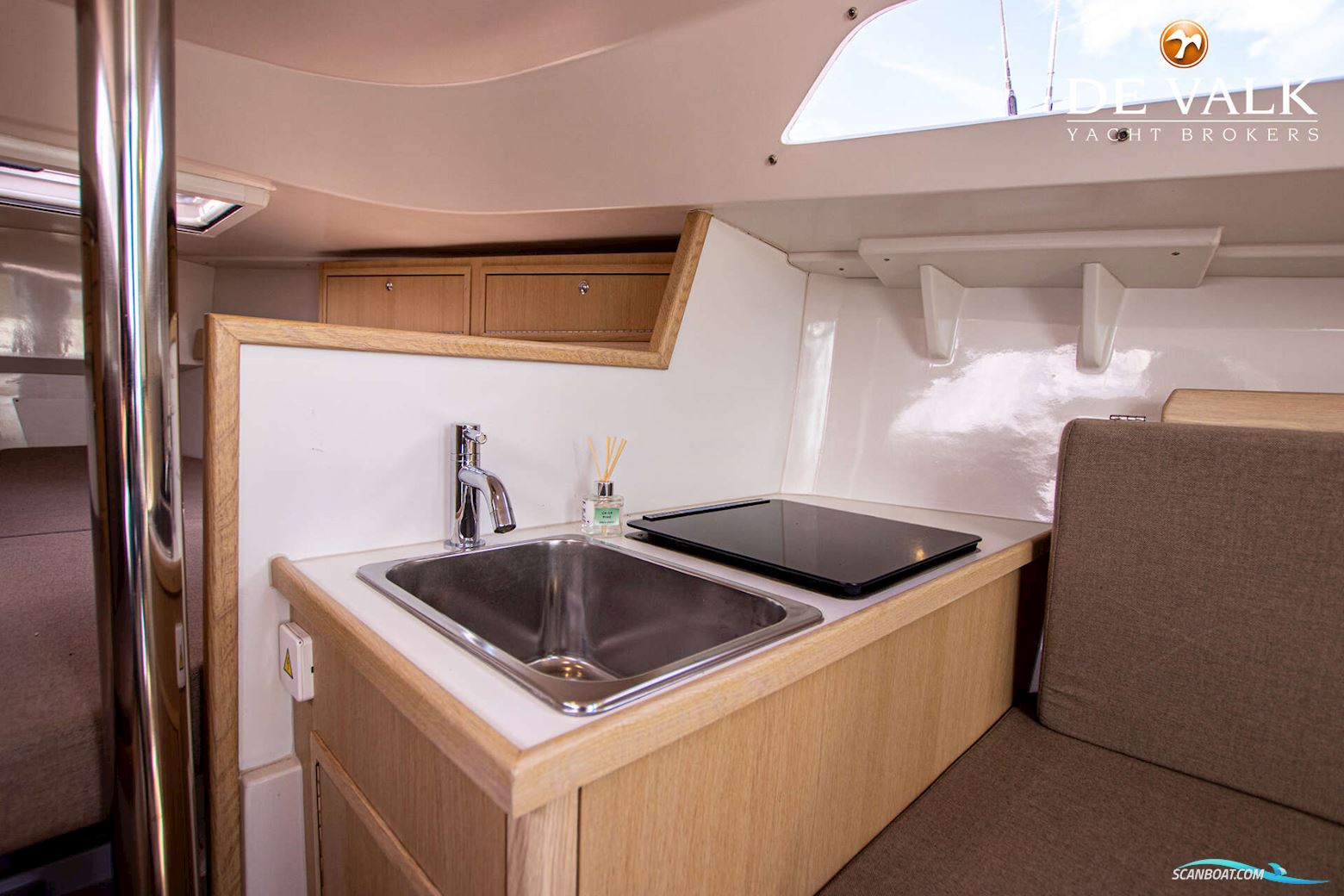 SAFFIER SC10 Cabin