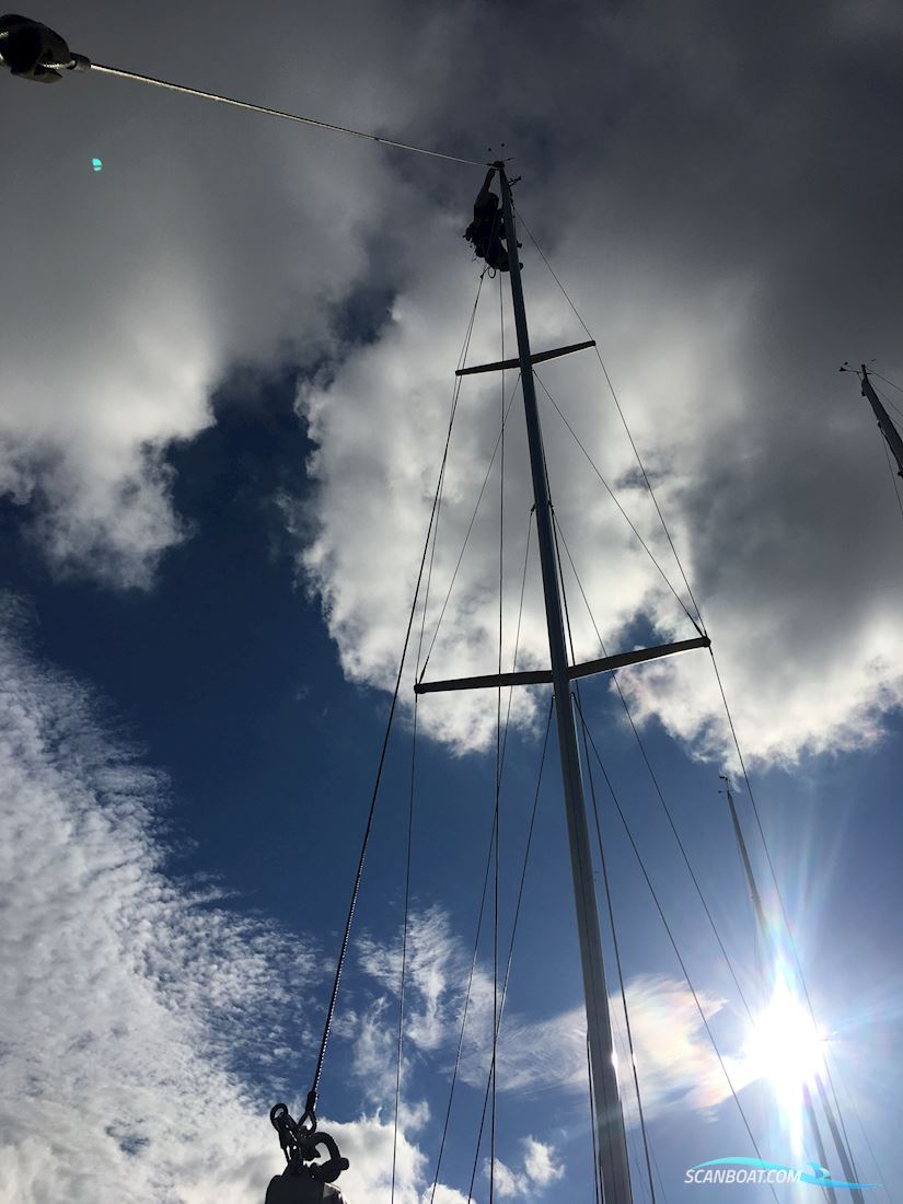 Sagitta 35