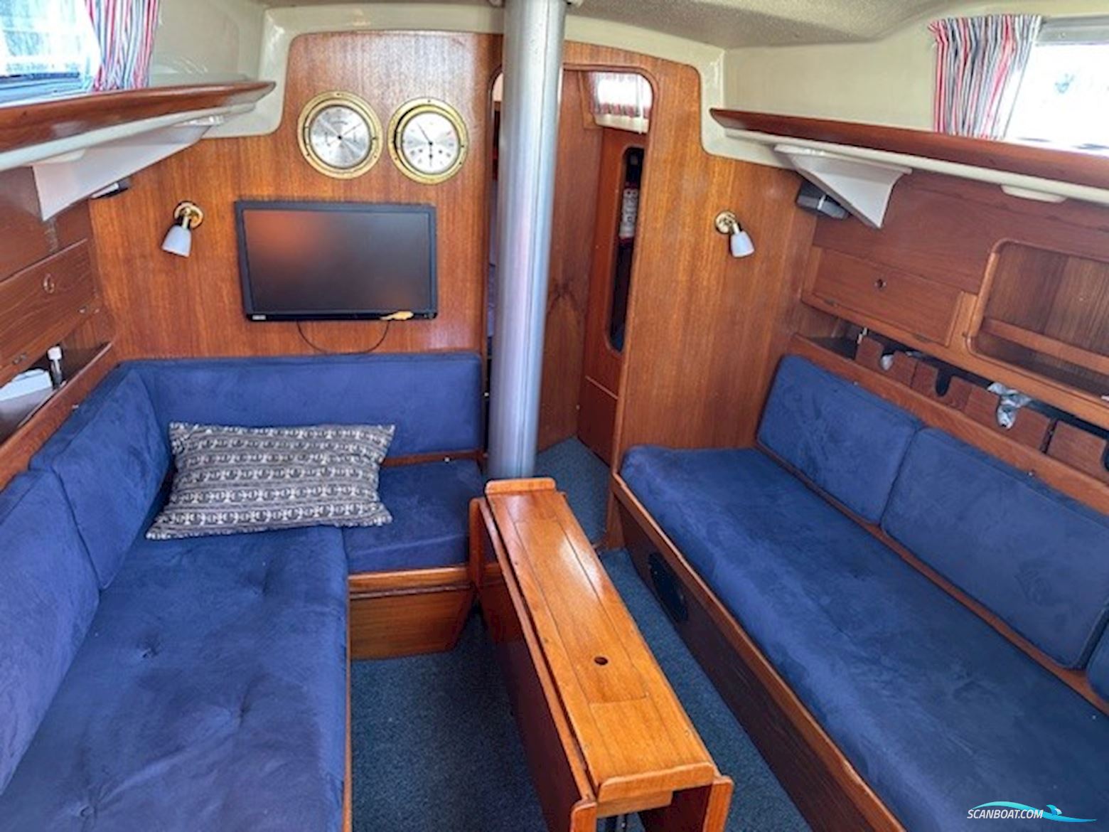 Sagitta 35