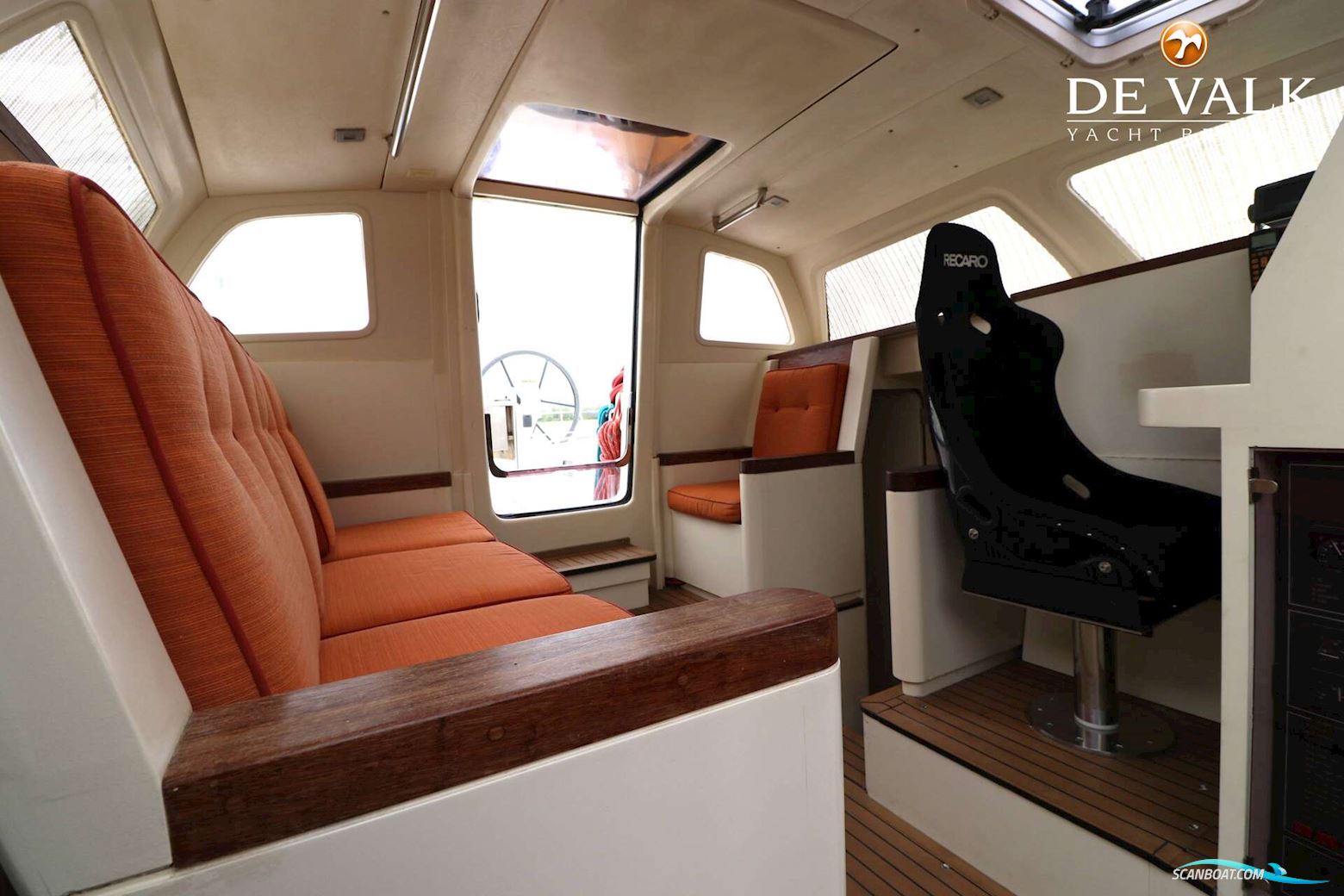 Simonis Voogd 63 with lift keel