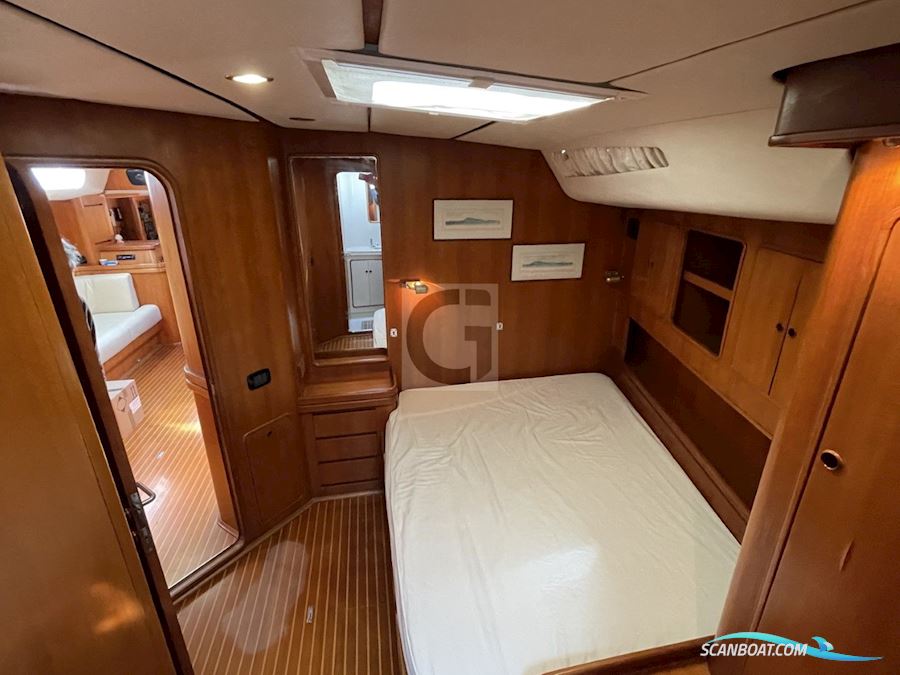 Southern Wind 72