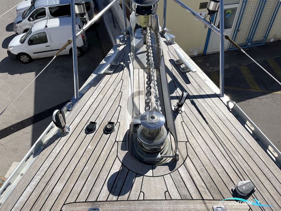 Southern Wind 72