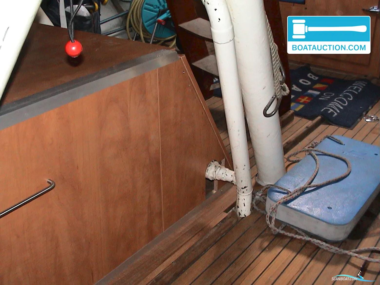 Standfast One Off 57'