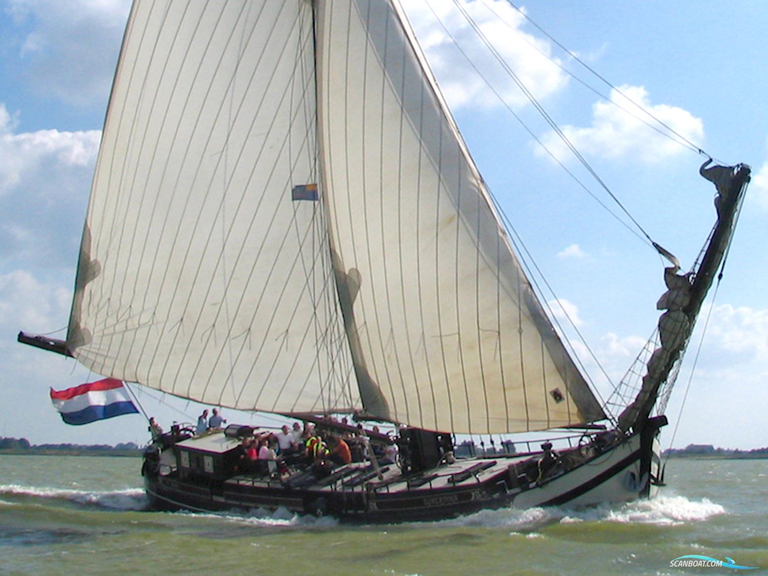 Stevenaak Zeilcharter geschikt als woonschip te koop