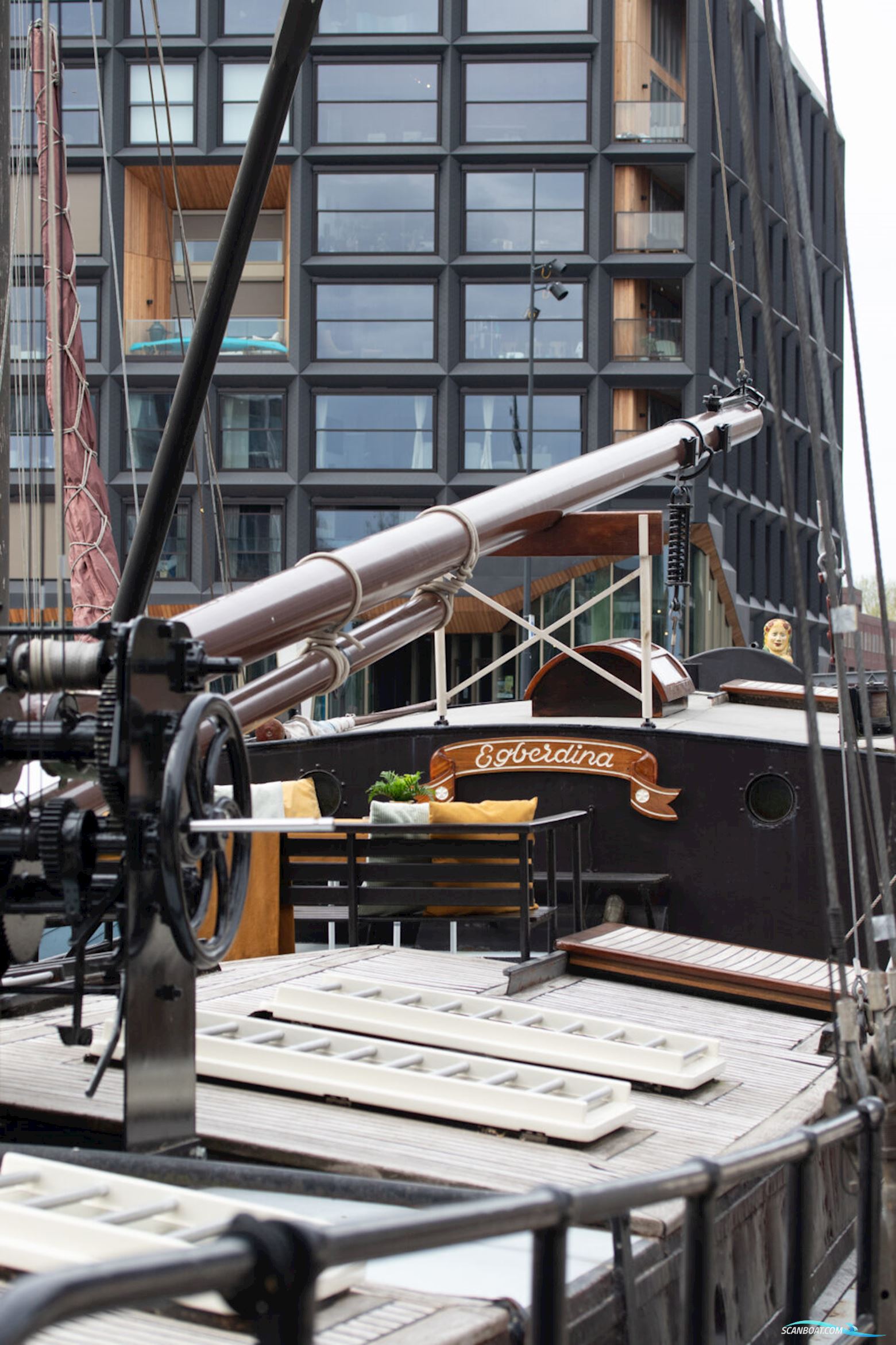 Stevenaak Zeilcharter geschikt als woonschip te koop