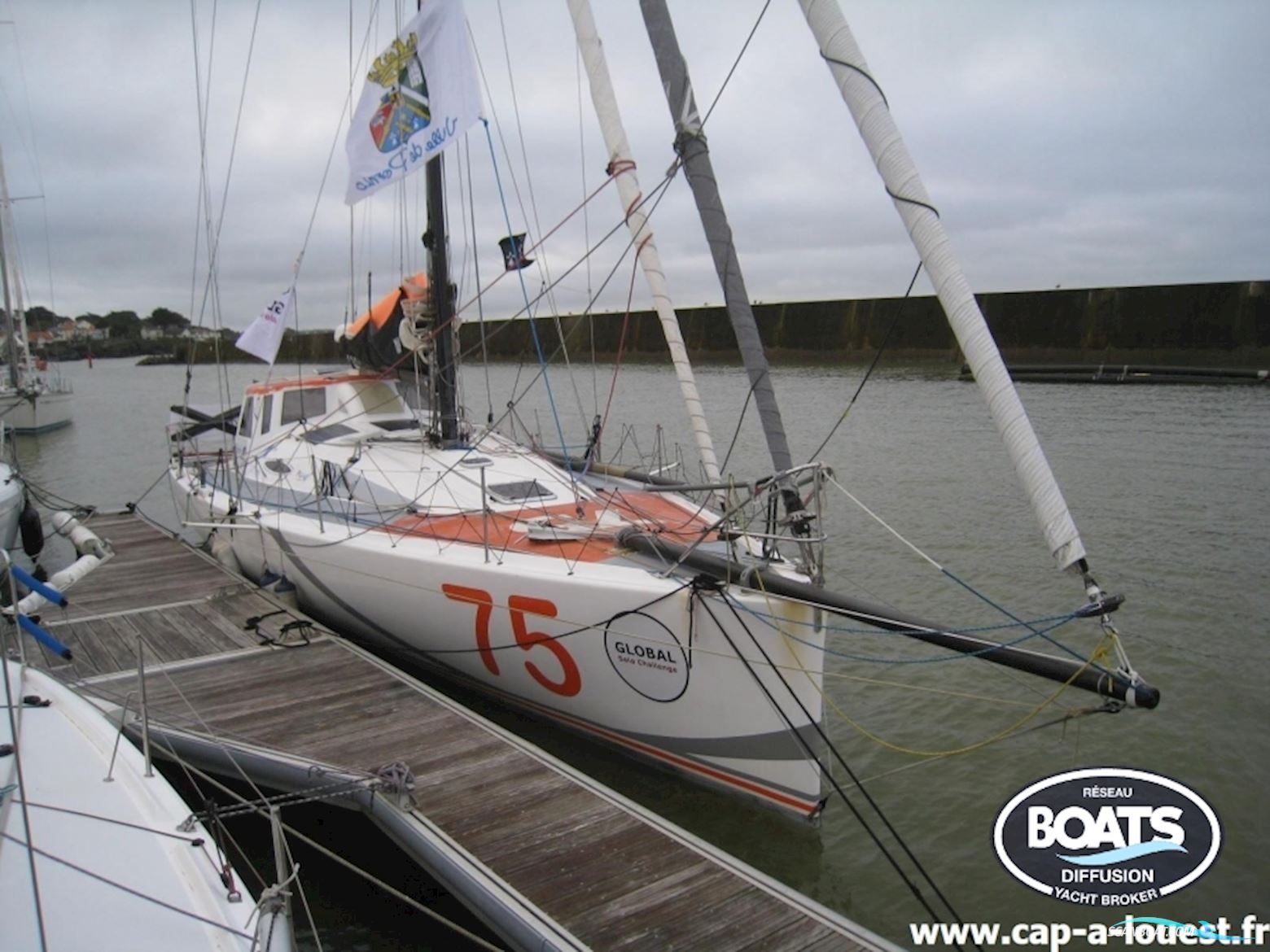 Structure Pogo 40 S1 Segelboot 2008, mit Volvo motor, Frankreich