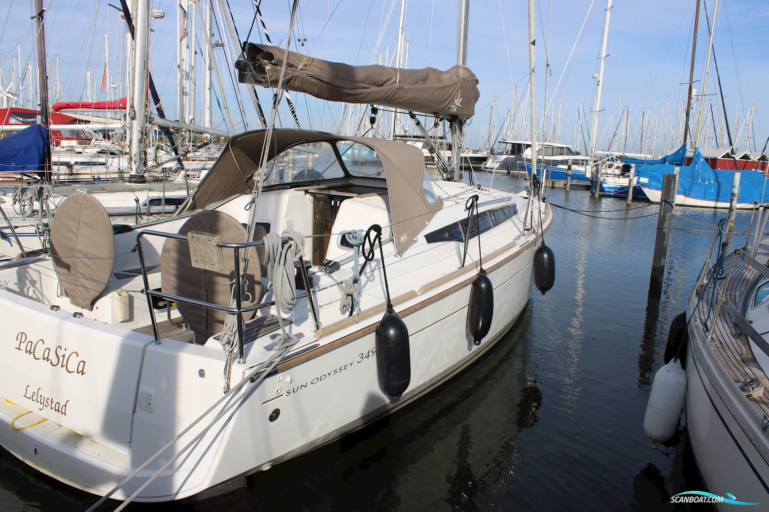 Sun Odyssey 349