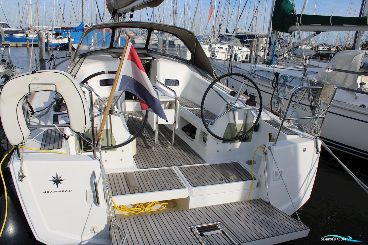 Sun Odyssey 349