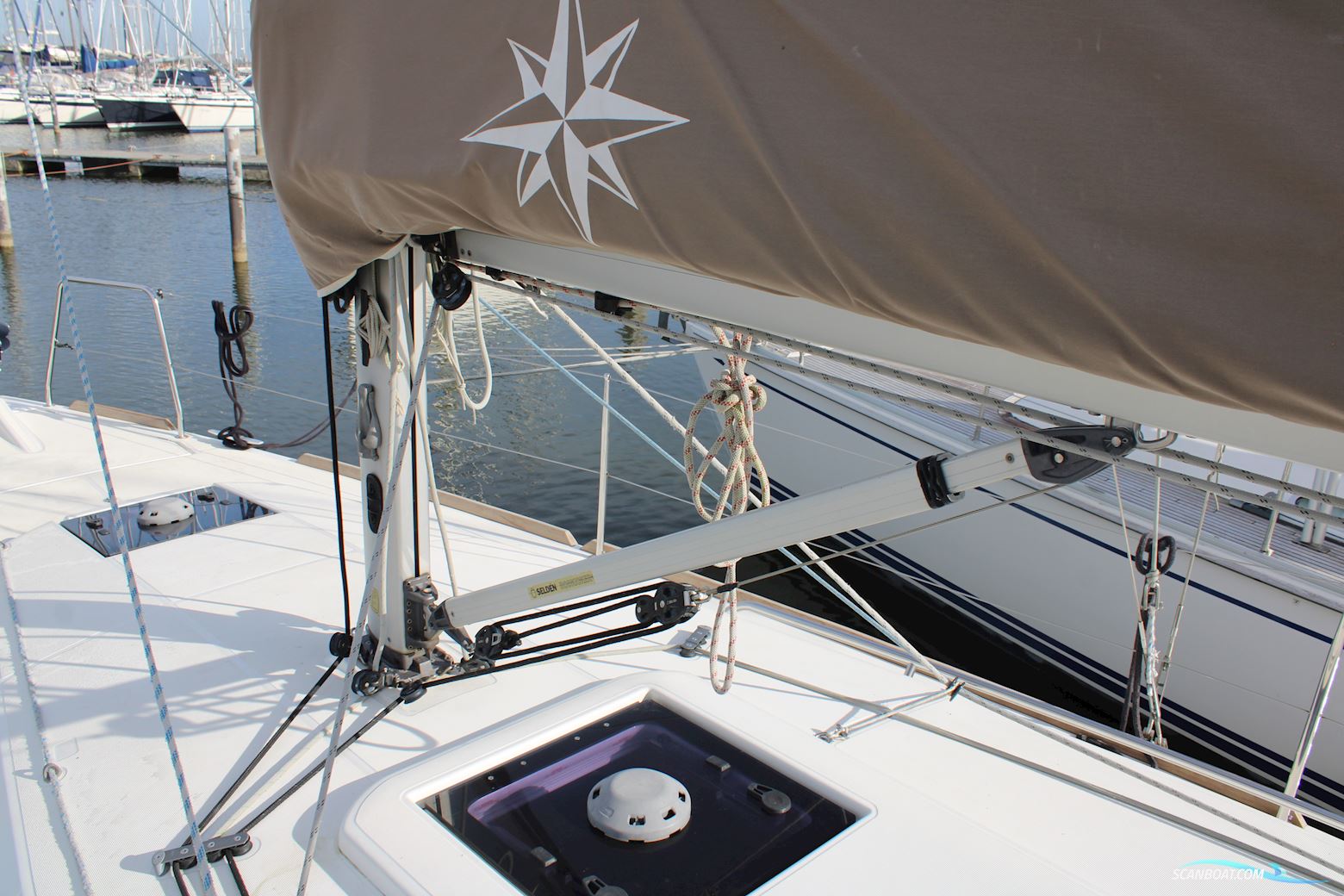 Sun Odyssey 349