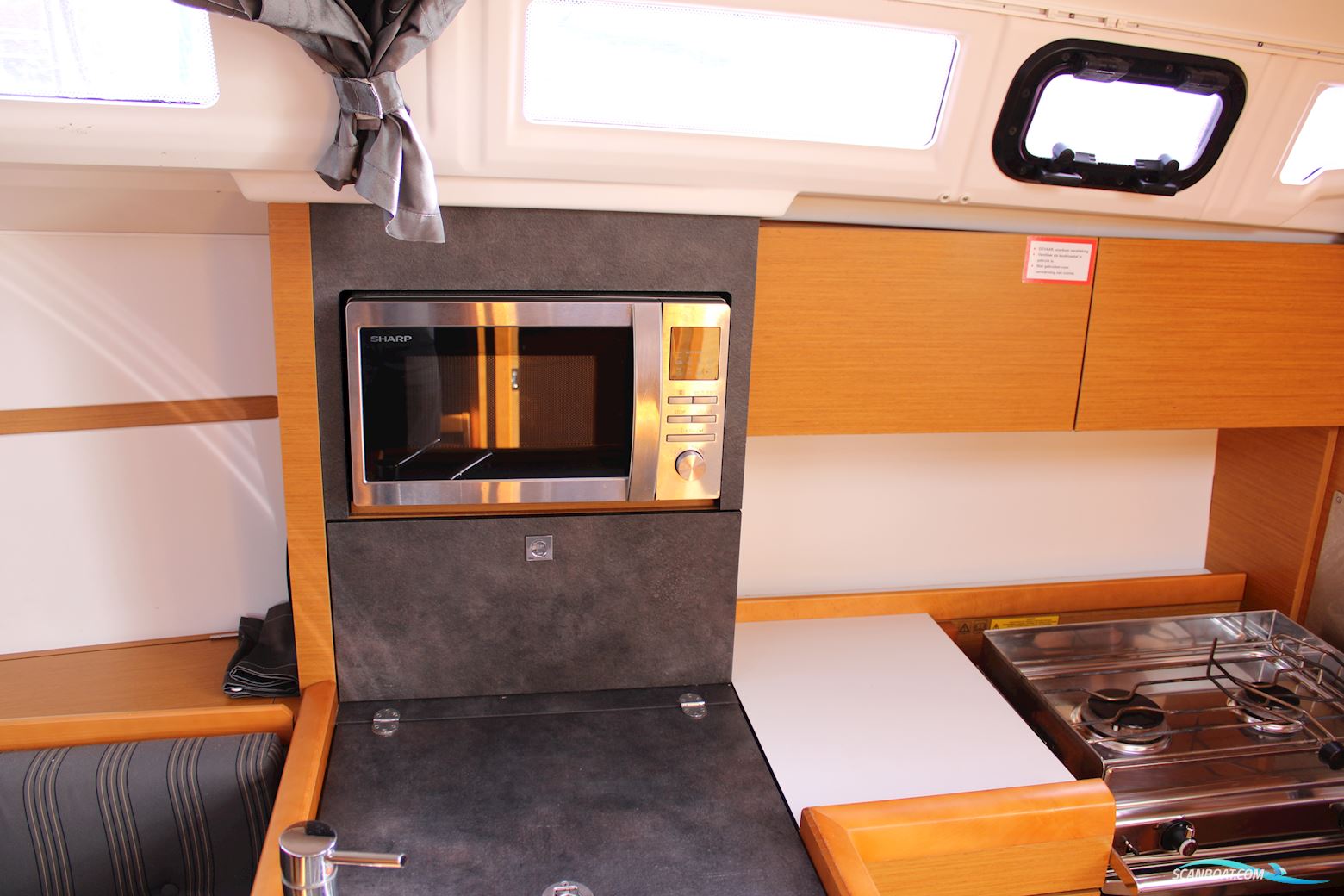 Sun Odyssey 349