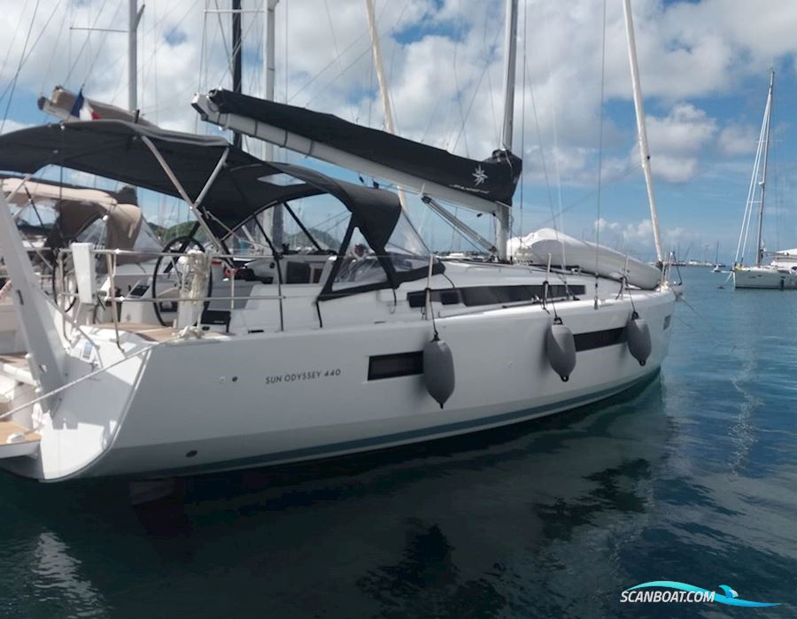 Sun Odyssey 440