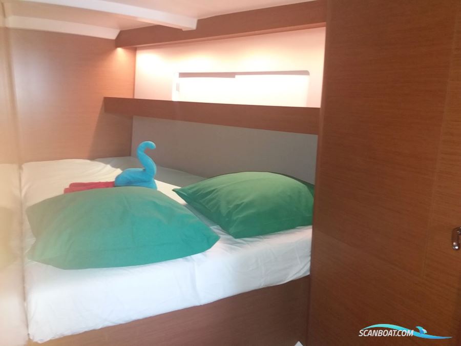 Sun Odyssey 440