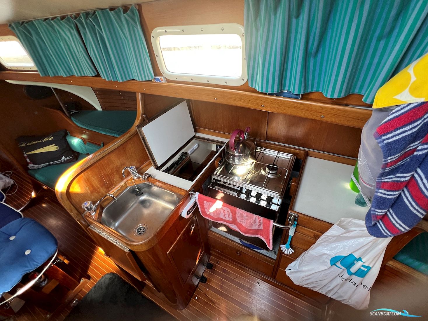 Swan 37