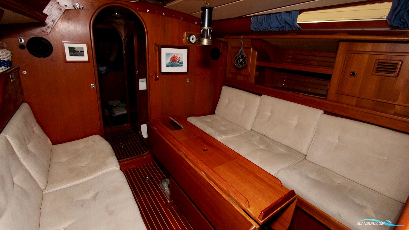 Swan 371