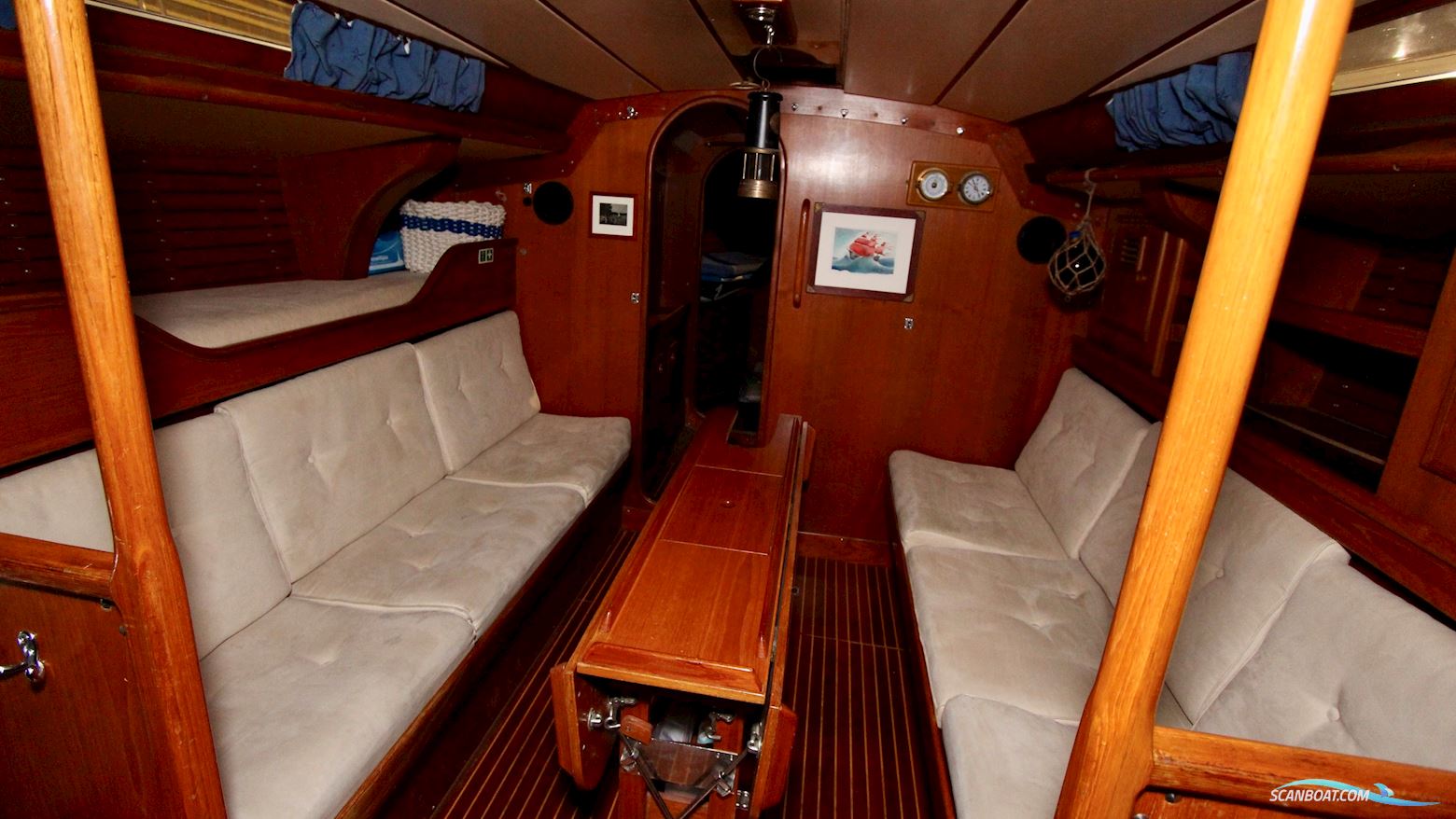 Swan 371
