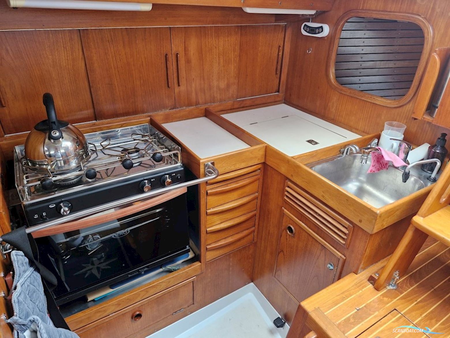 Swan 38